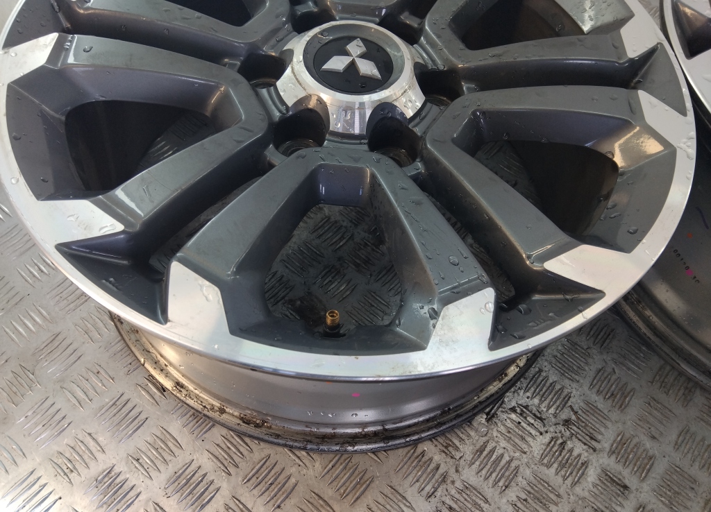 Диски колесные литые 4 шт