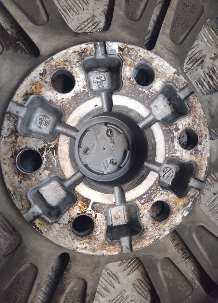 Диски колесные литые 4 шт