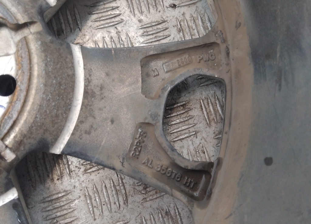 Диски колесные литые 4 шт