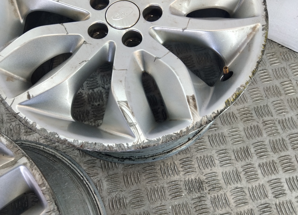 Диски колесные литые 4 шт