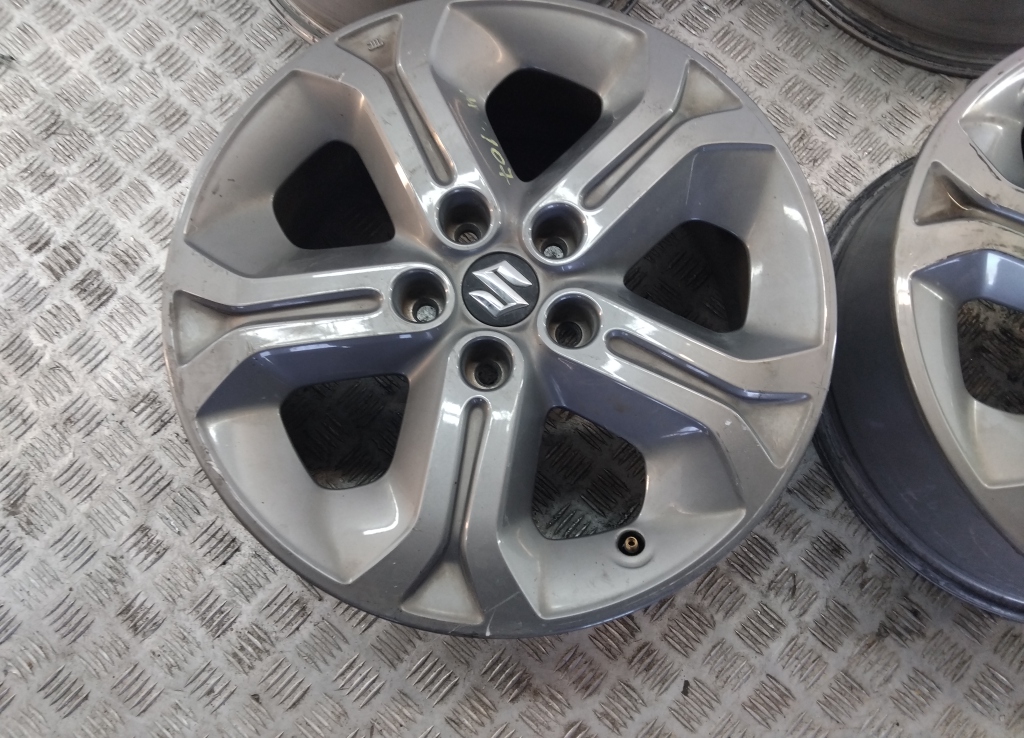 Диски колесные литые 4 шт