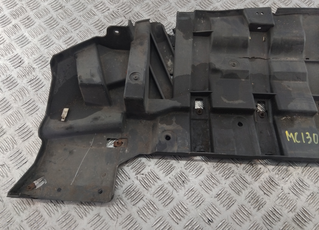 Защита антигравийная