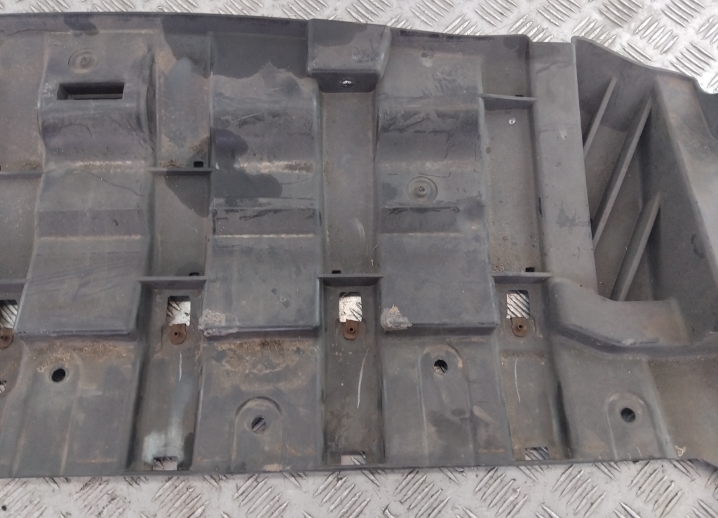 Защита антигравийная