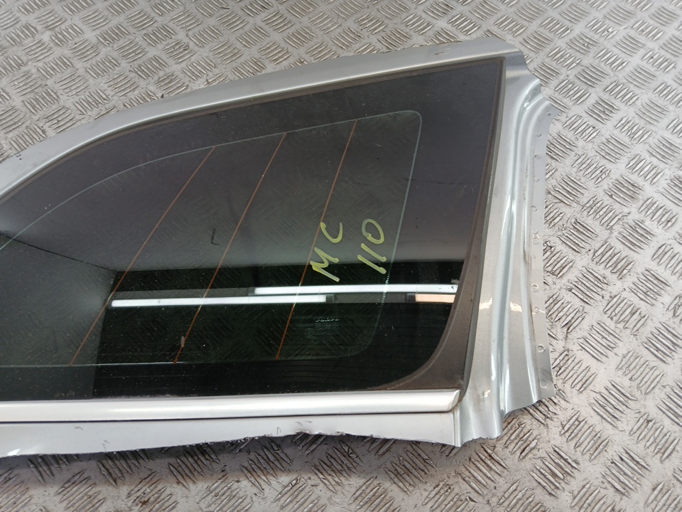 Стекло кузовное глухое правое