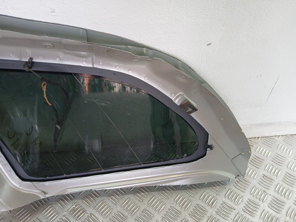 Стекло кузовное глухое правое