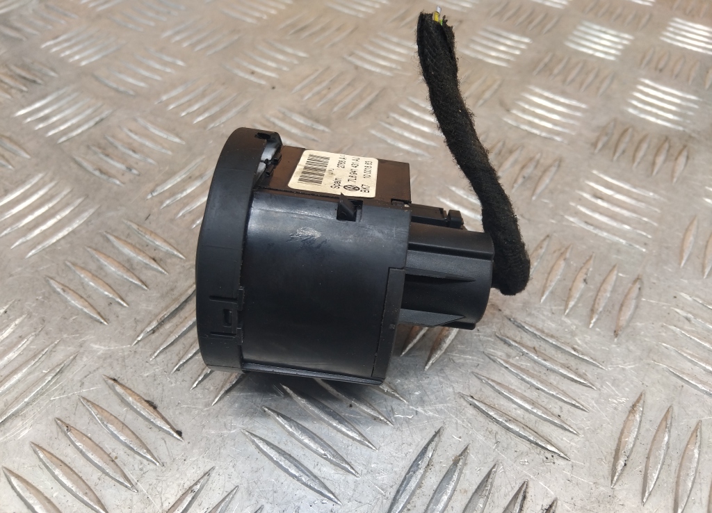 Переключатель света фар