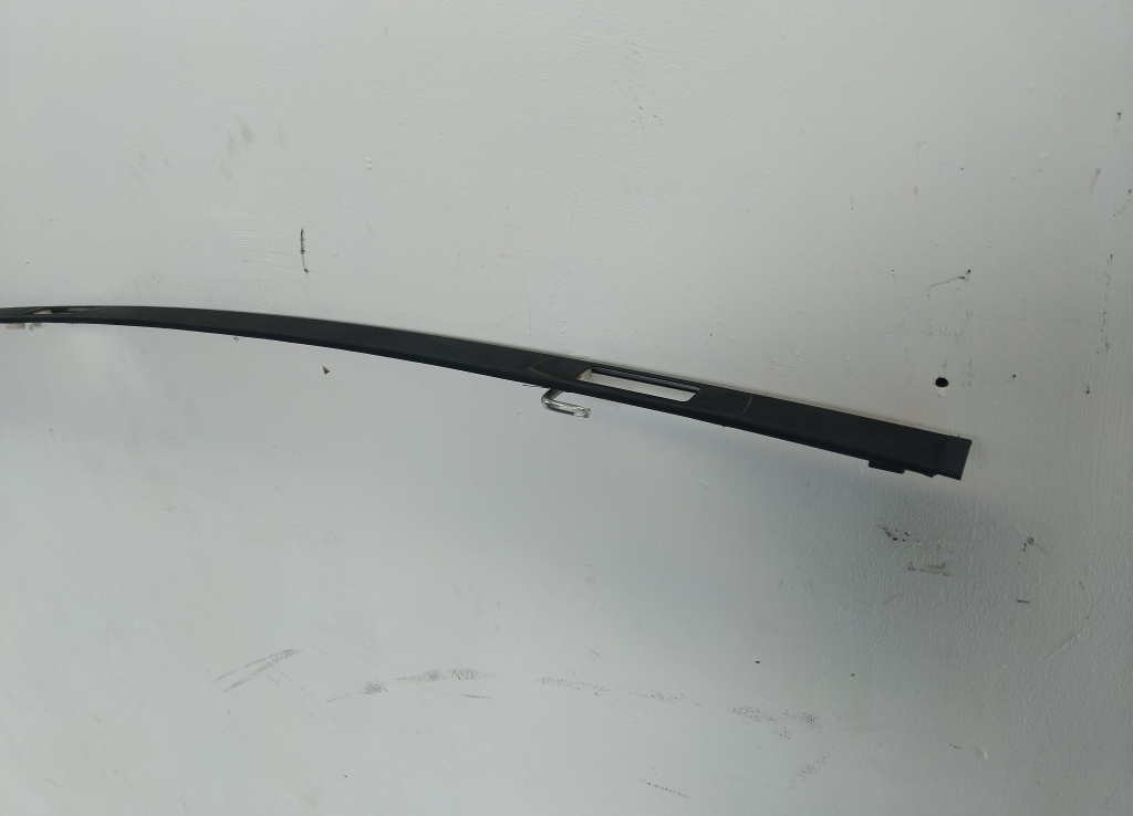 Молдинг крыши левый