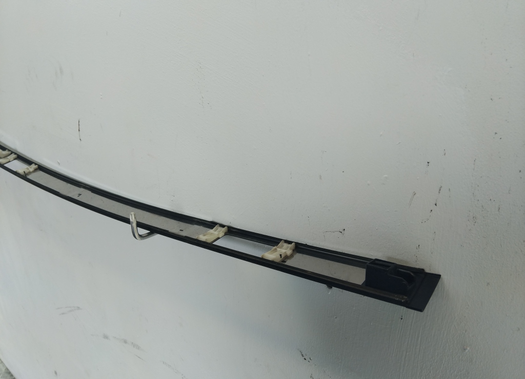 Молдинг крыши левый