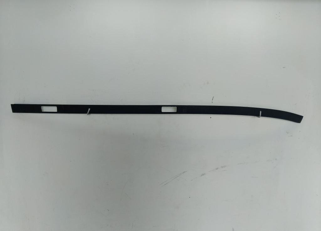 Молдинг крыши правый