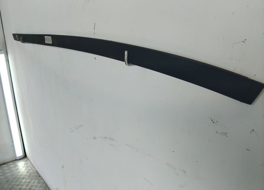 Молдинг крыши правый