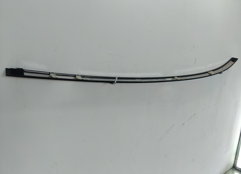 Молдинг крыши правый