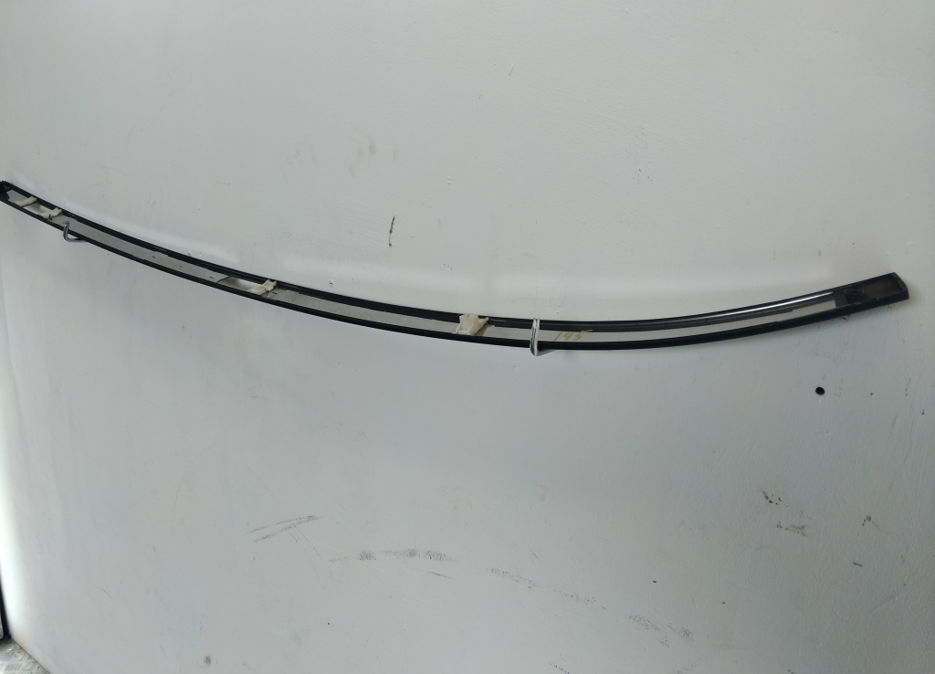 Молдинг крыши правый