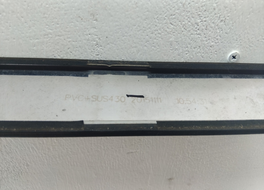 Молдинг крыши правый