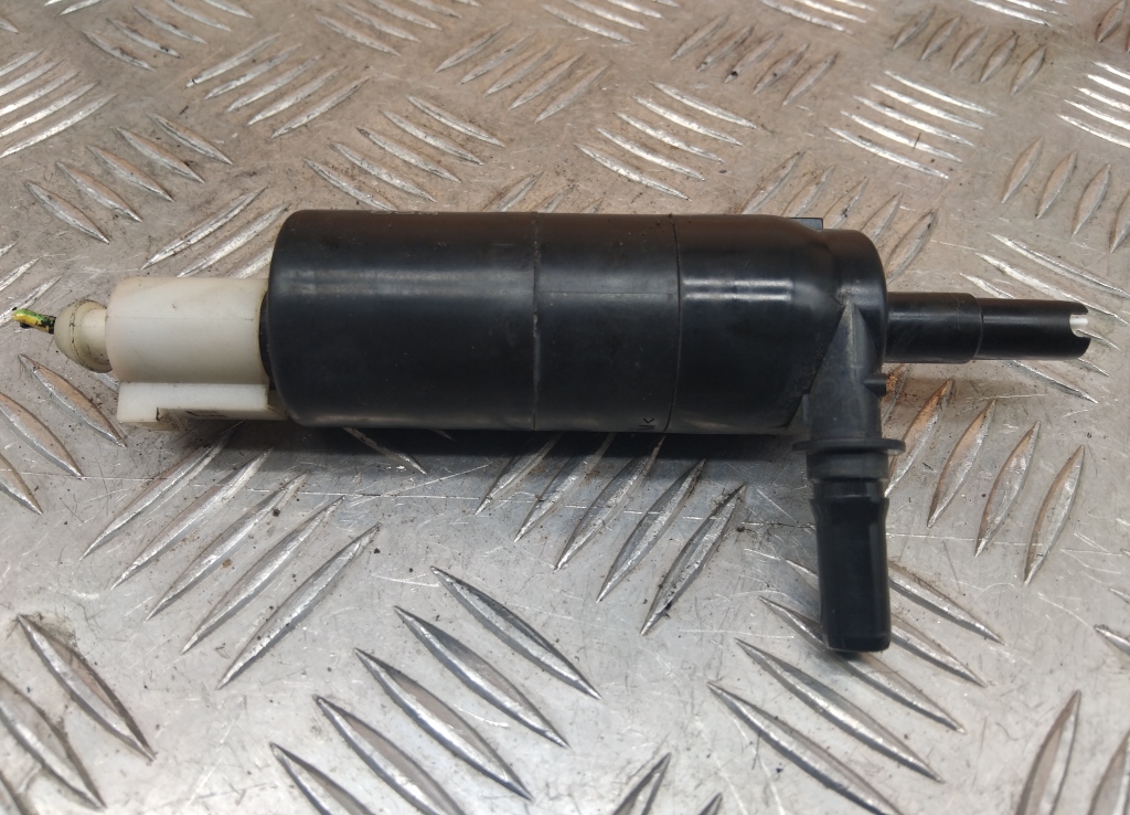 Насос омывателя фар