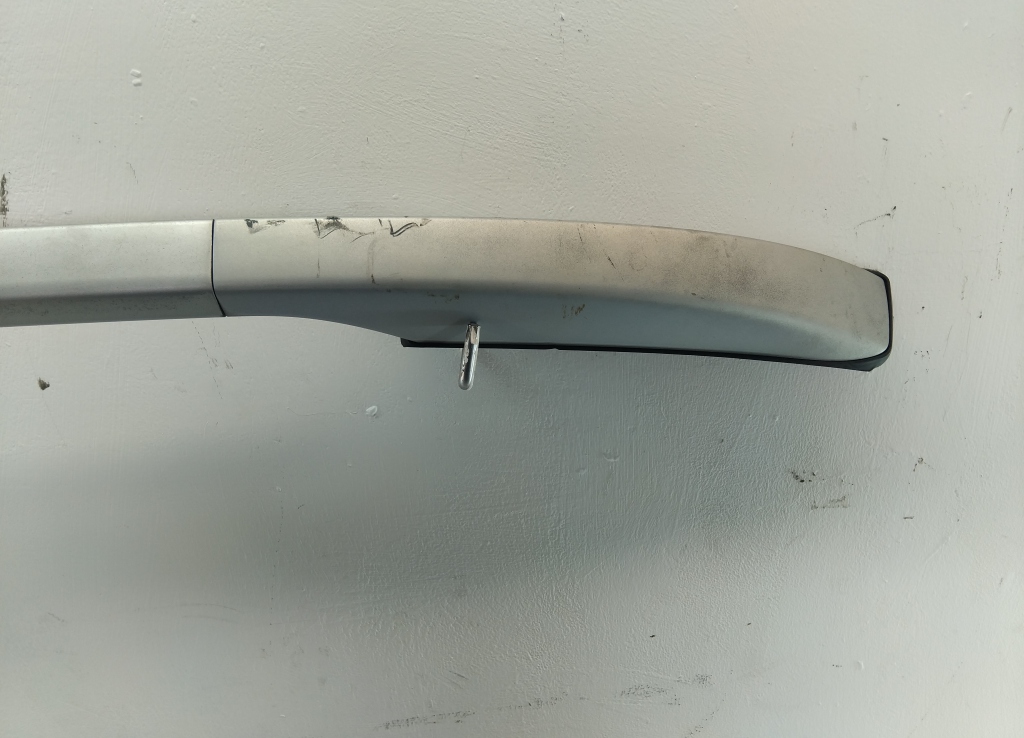 Рейлинг (релинг) правый (планка на крышу)