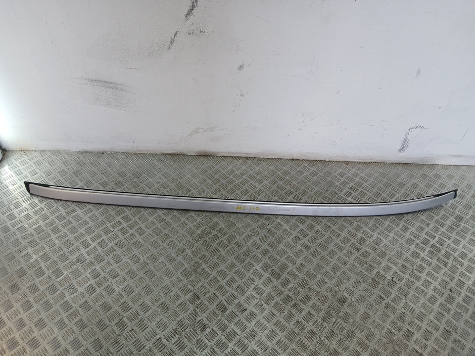 Рейлинг (релинг) левый (планка на крышу)