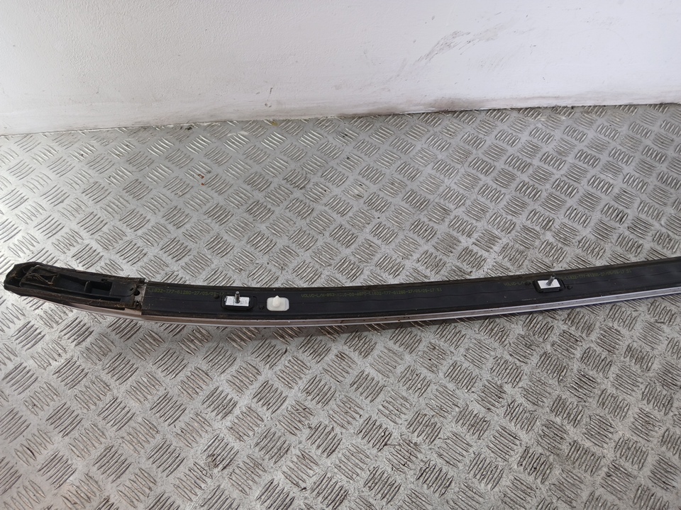 Рейлинг (релинг) левый (планка на крышу)