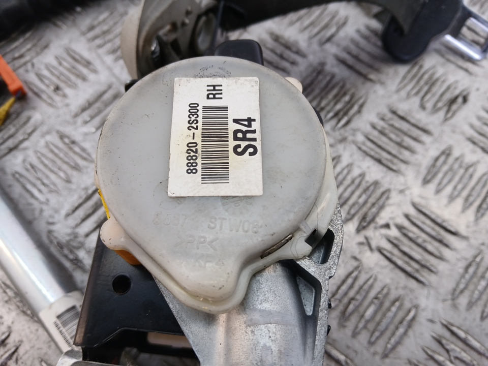 Ремень безопасности с пиропатроном