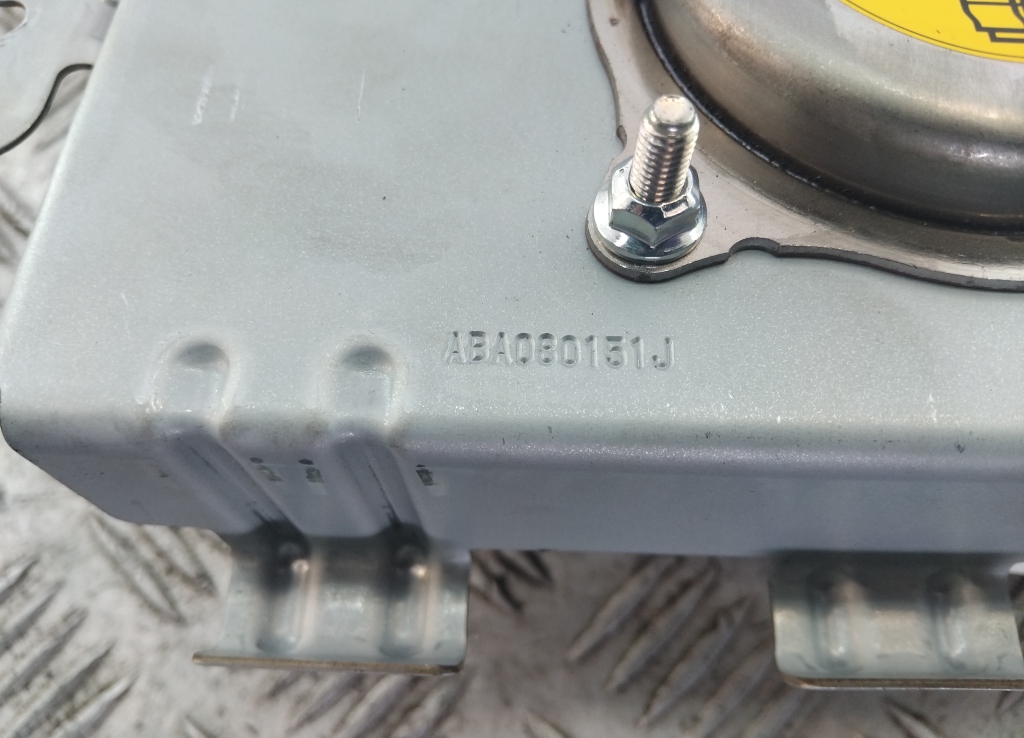 Подушка безопасности пассажирская (в торпедо)