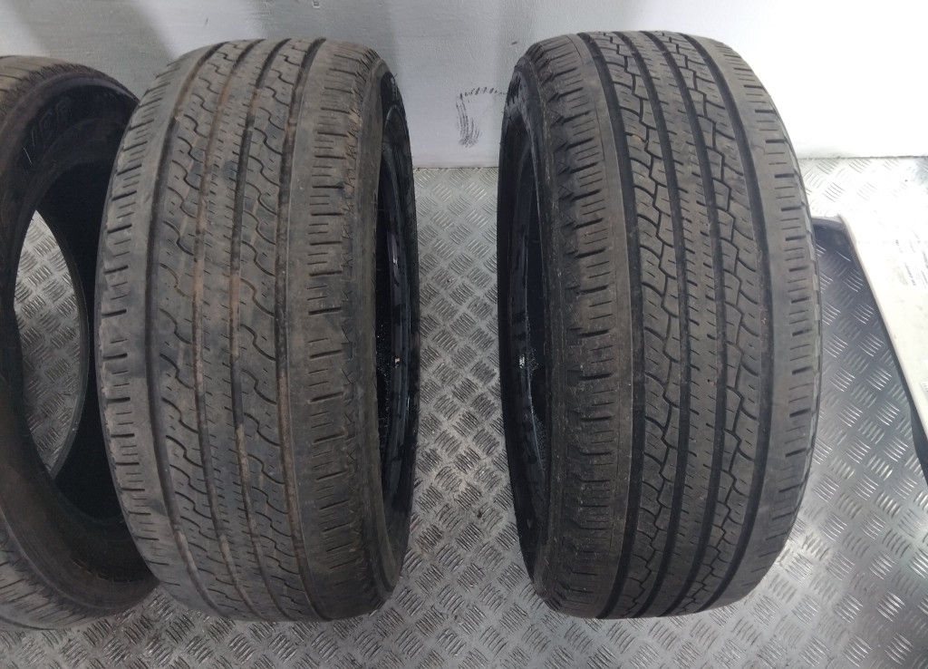 Шины комплект (4 шт.)