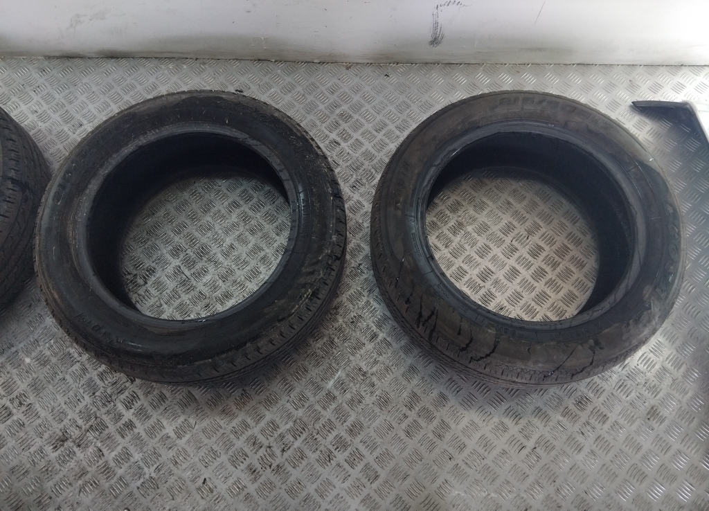 Шины комплект (4 шт.)