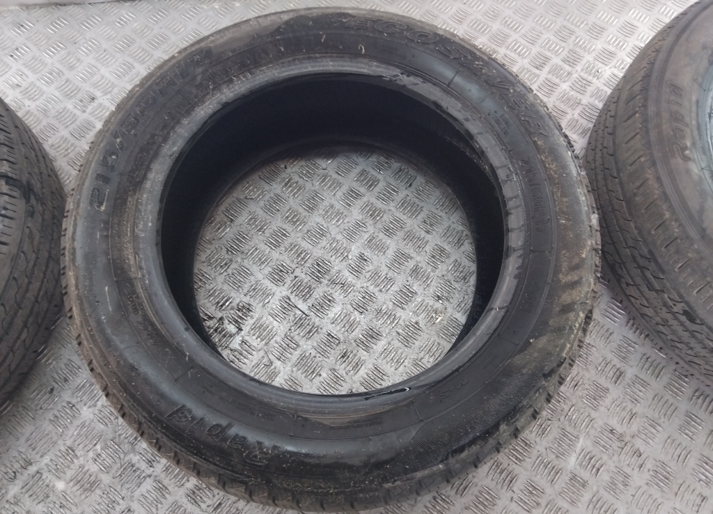 Шины комплект (4 шт.)