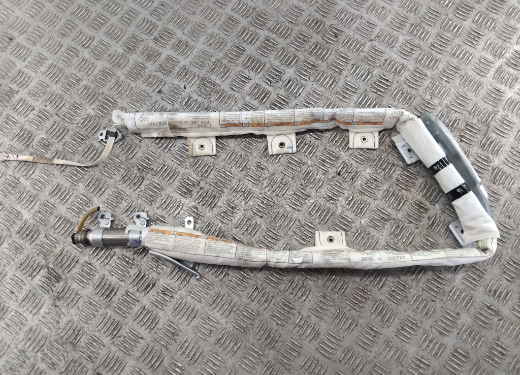 Подушка безопасности боковая (шторка)