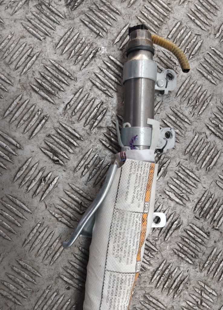 Подушка безопасности боковая (шторка)