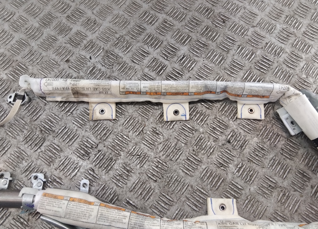 Подушка безопасности боковая (шторка)