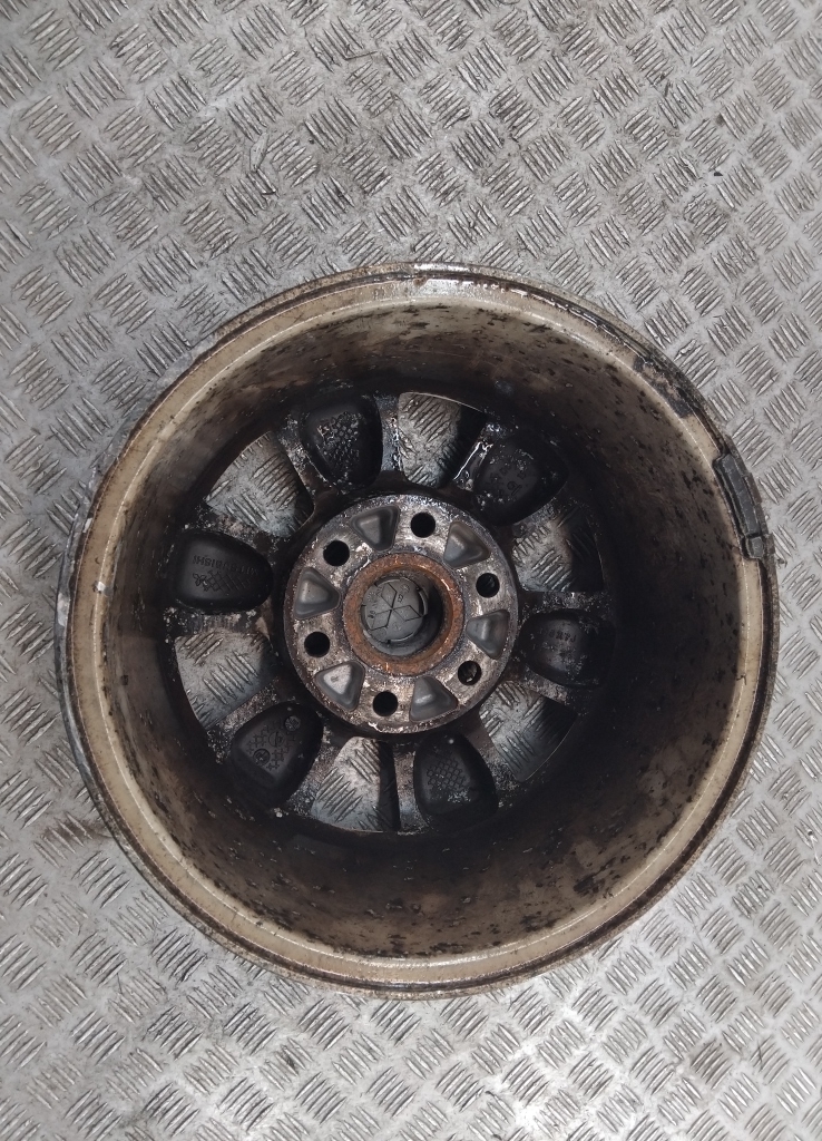 Диск колесный литой