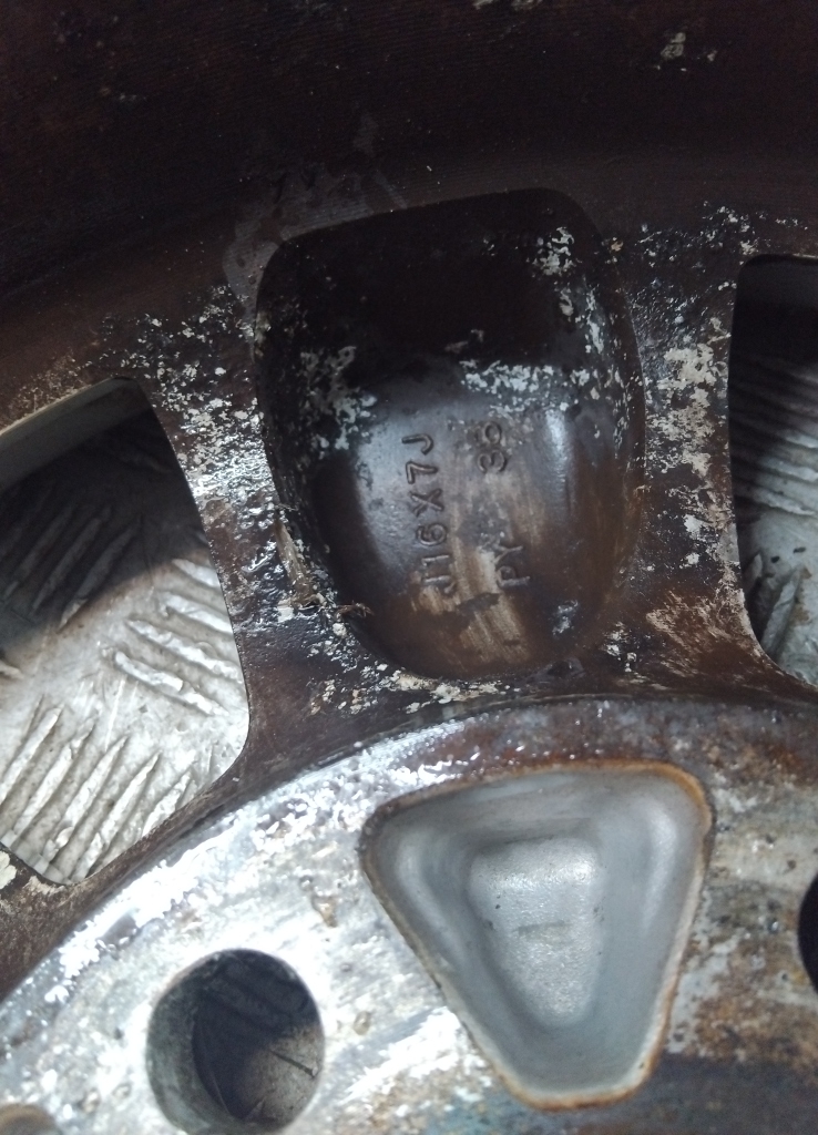 Диск колесный литой