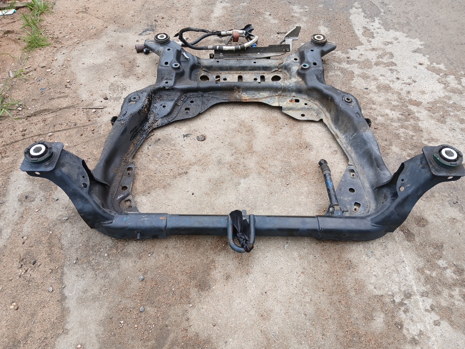 Балка подмоторная