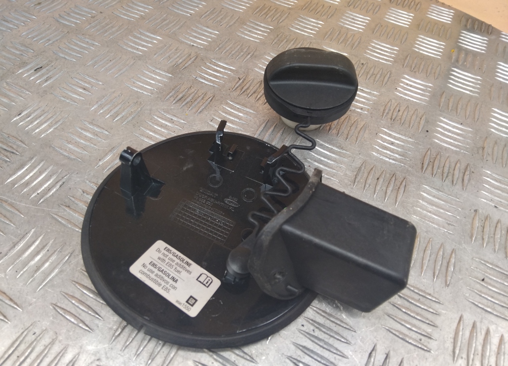 Лючок бензобака