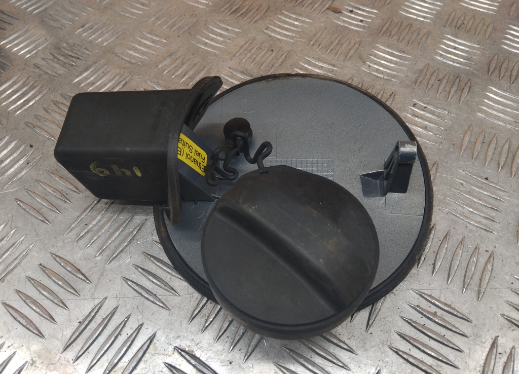 Лючок бензобака