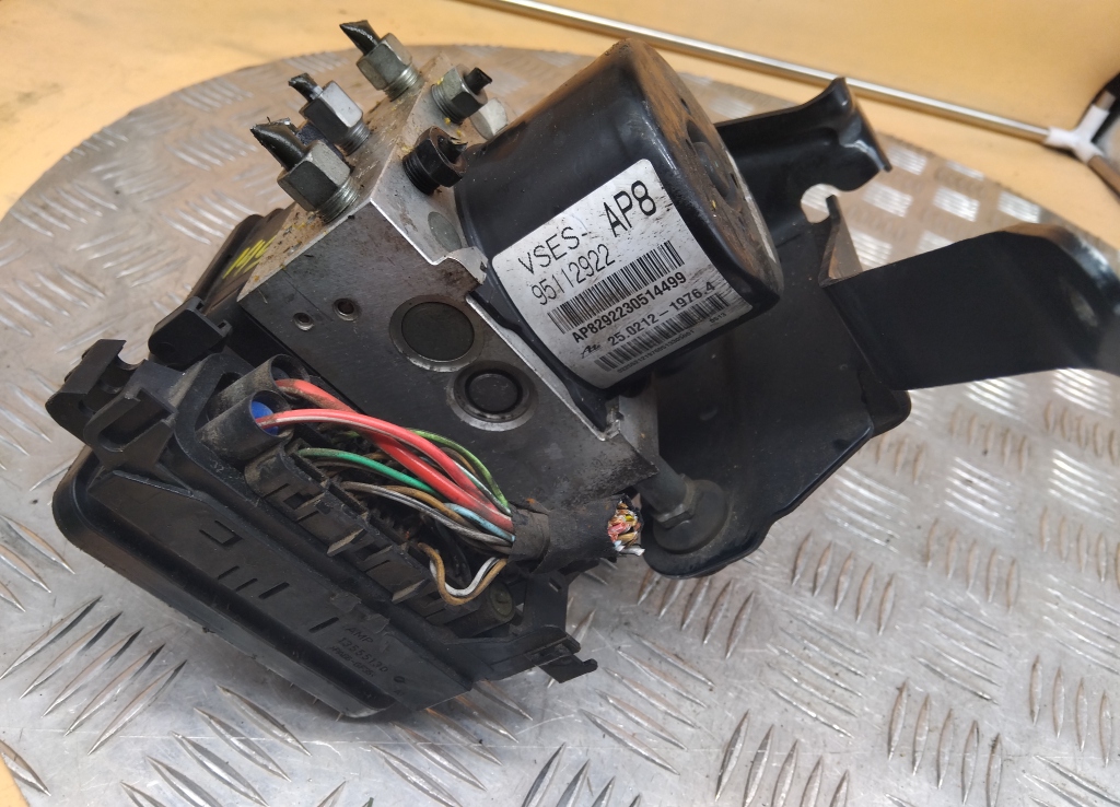 Блок ABS (насос)