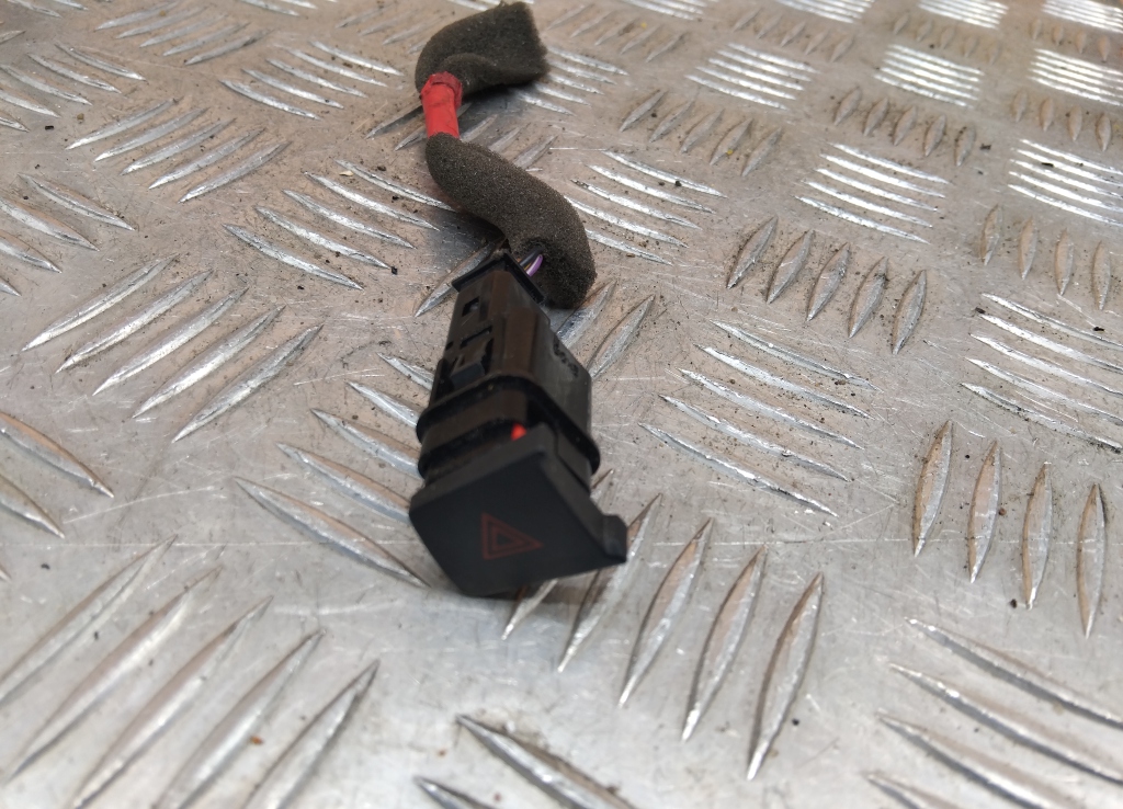 Кнопка аварийной остановки