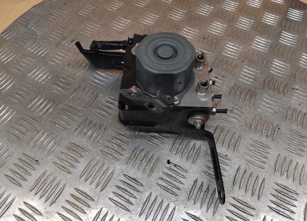 Блок ABS (насос)