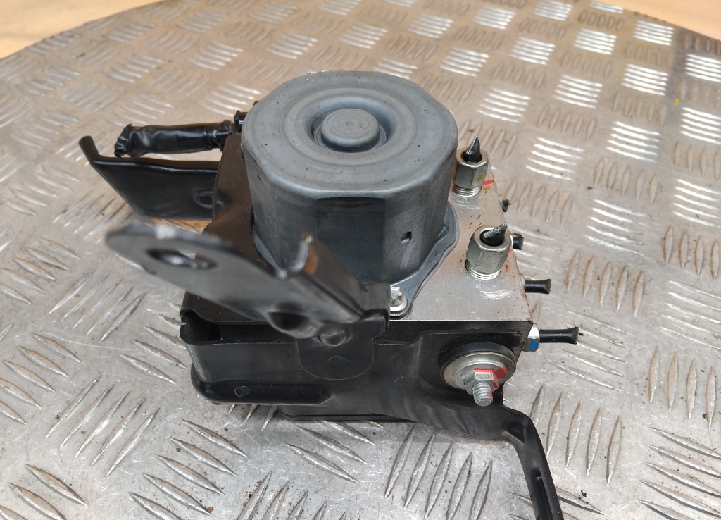 Блок ABS (насос)