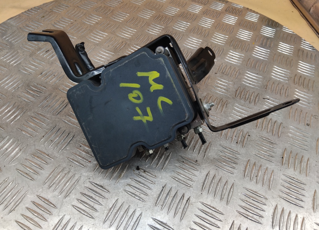 Блок ABS (насос)