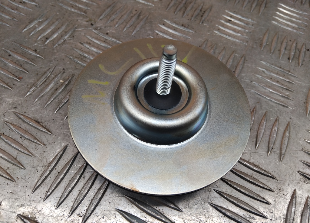 Кронштейн заднего бампера левый