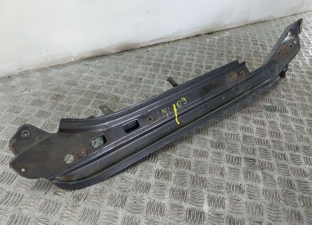 Кронштейн крепления крыла