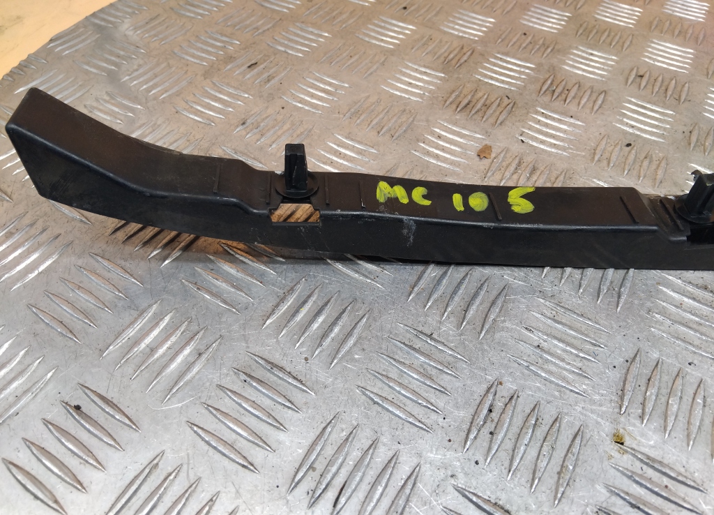 Кронштейн заднего бампера левый