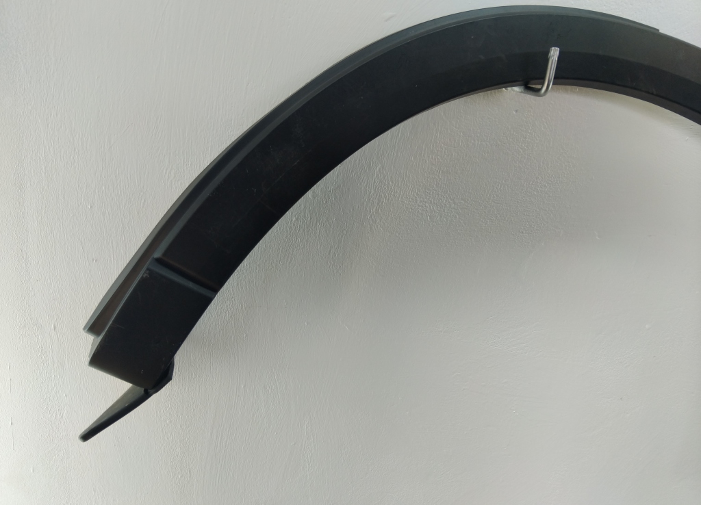 Накладка заднего крыла левого