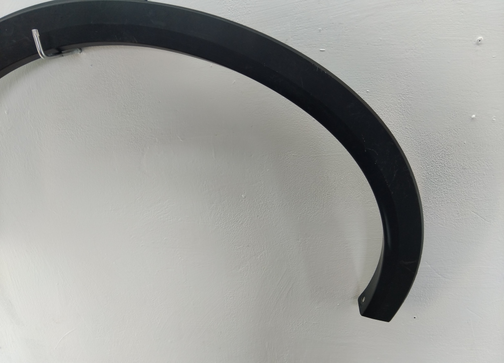 Накладка заднего крыла левого