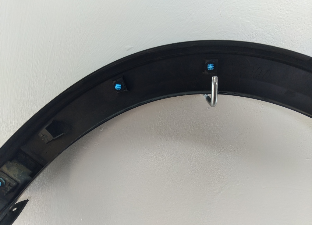 Накладка заднего крыла правого