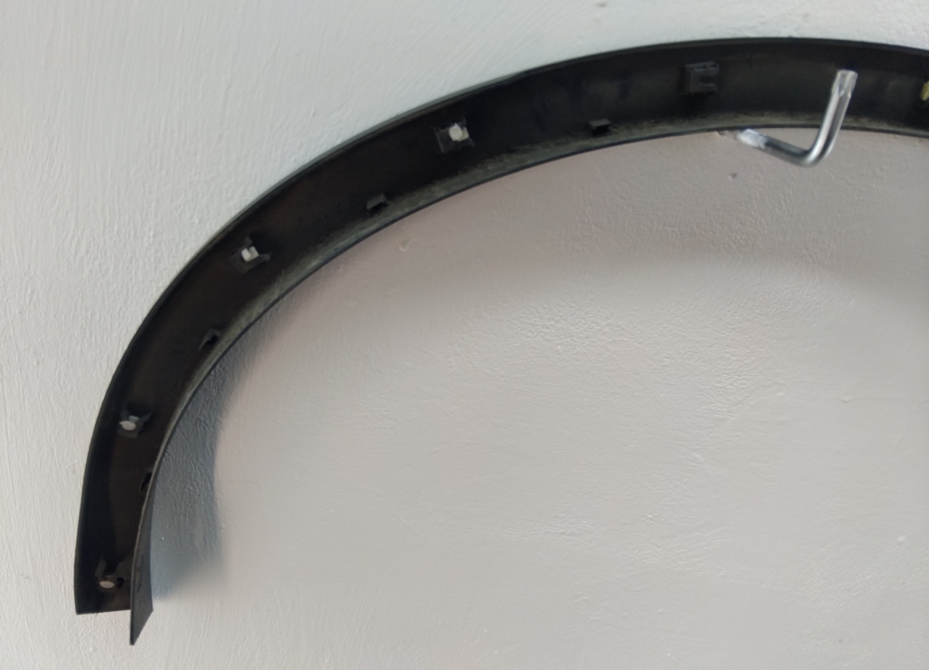 Накладка заднего крыла правого