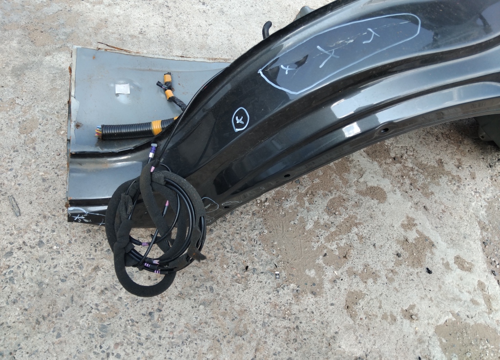 Крыло заднее левое