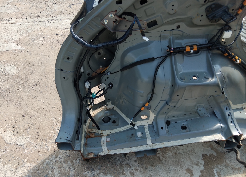 Крыло заднее левое