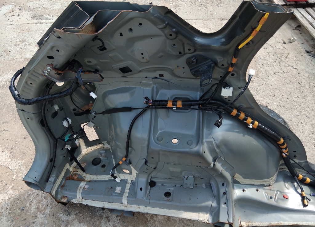 Крыло заднее левое