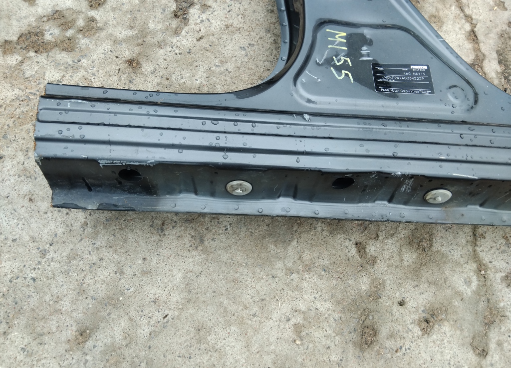 Порог со стойкой правый